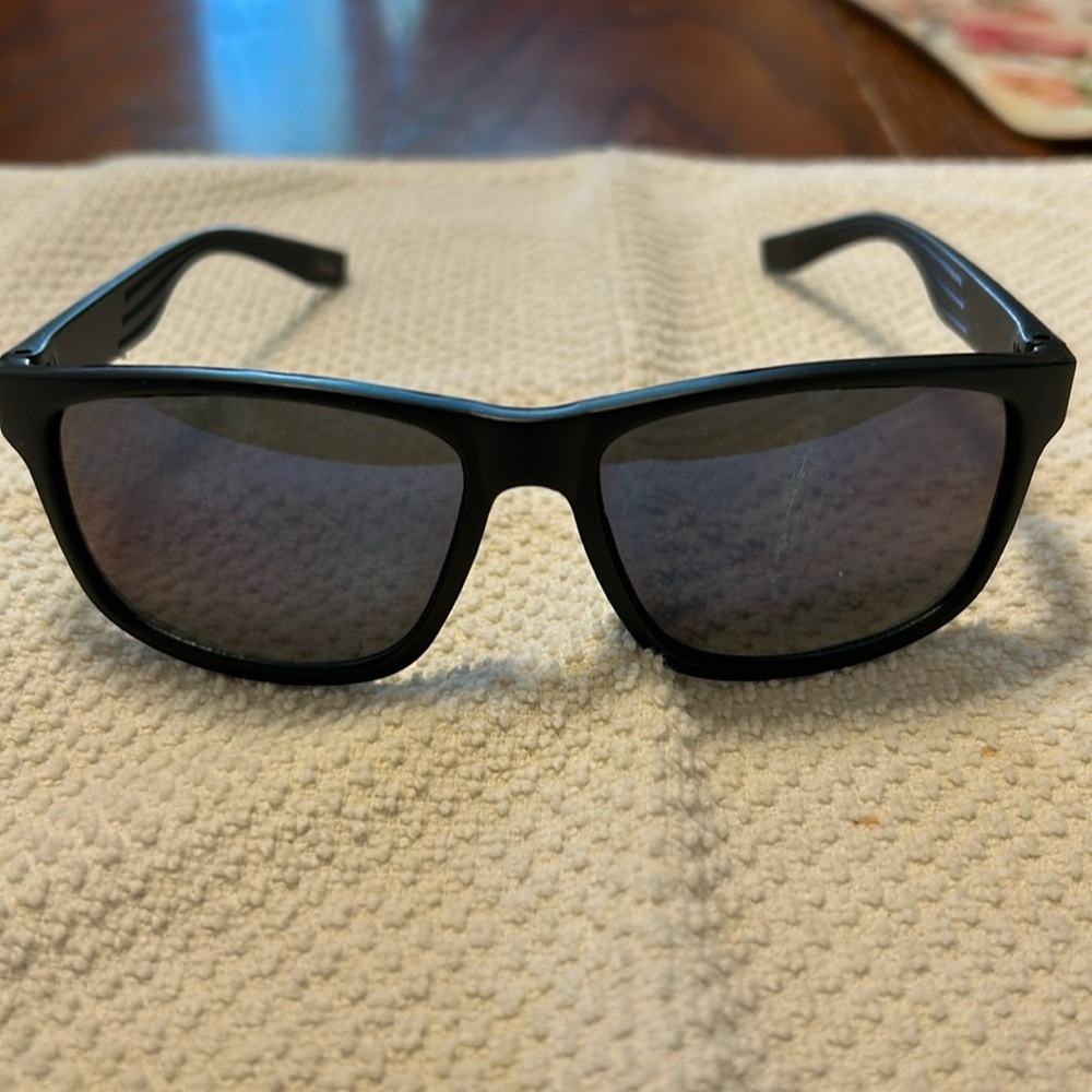 Polarized sunglasses